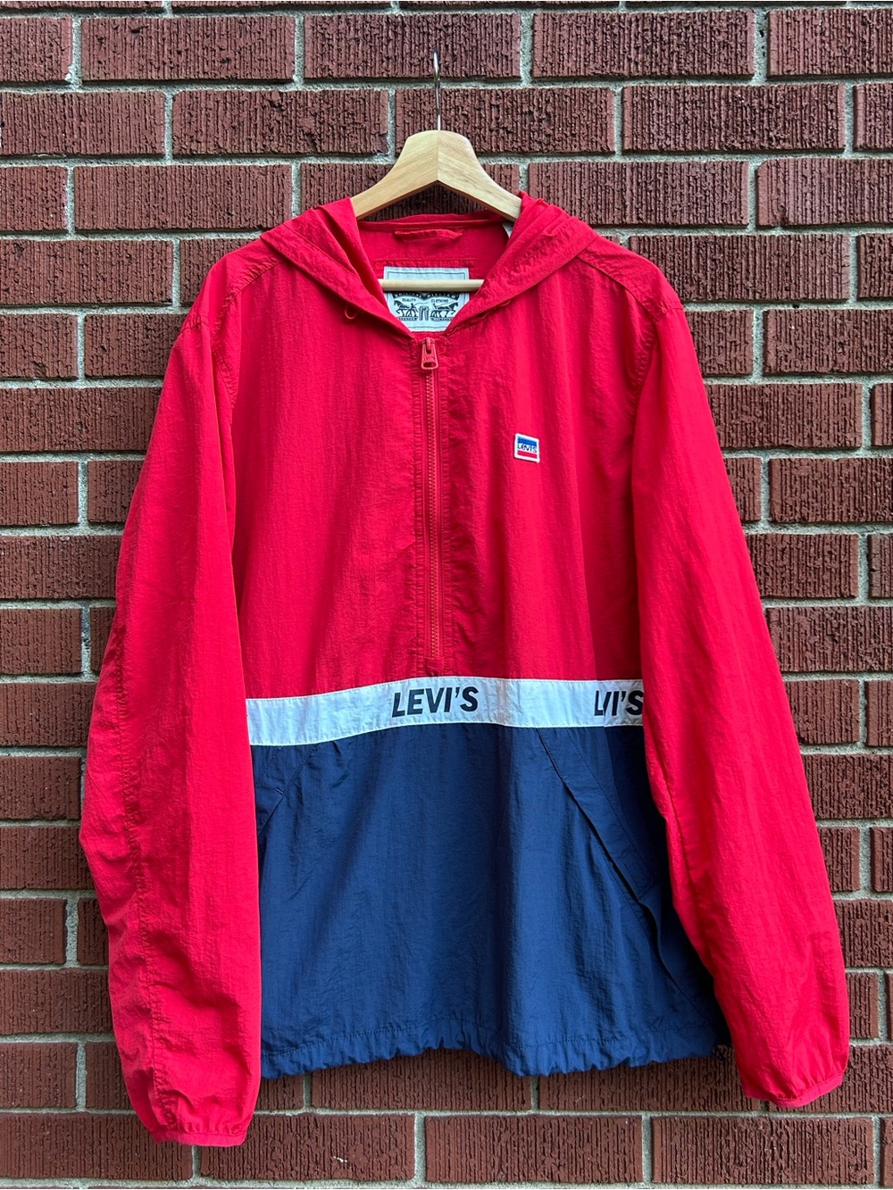 Levi’s Colourblock Hooded Windbreaker Jacket Red Navy Men’s XL